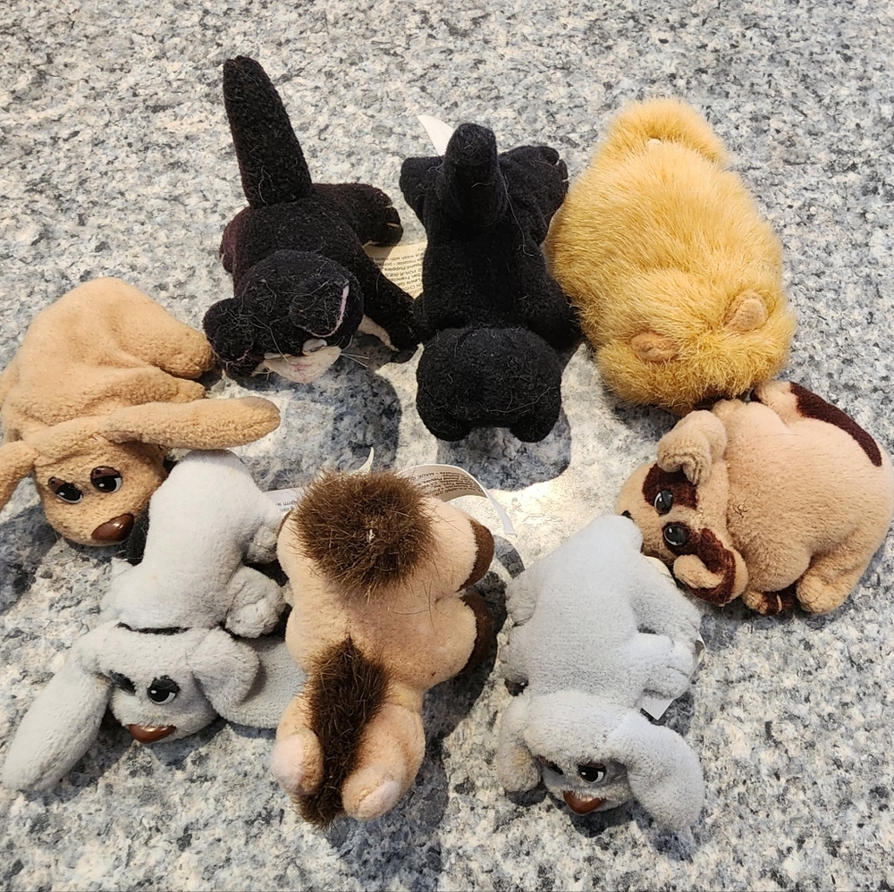 Vintage Mini pound puppy and pound purries lot